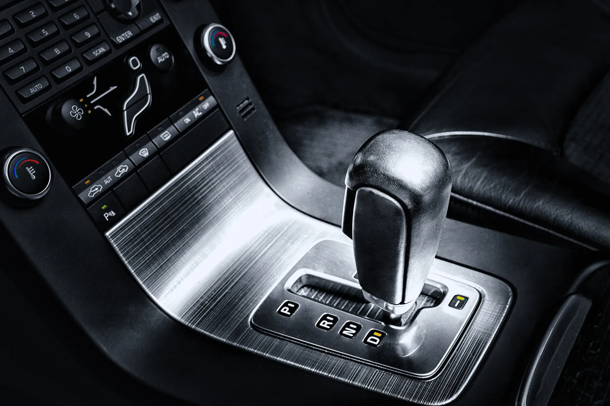 Auto z automatyczną skrzynią biegów – ranking 2025 najmniej awaryjnych modeli