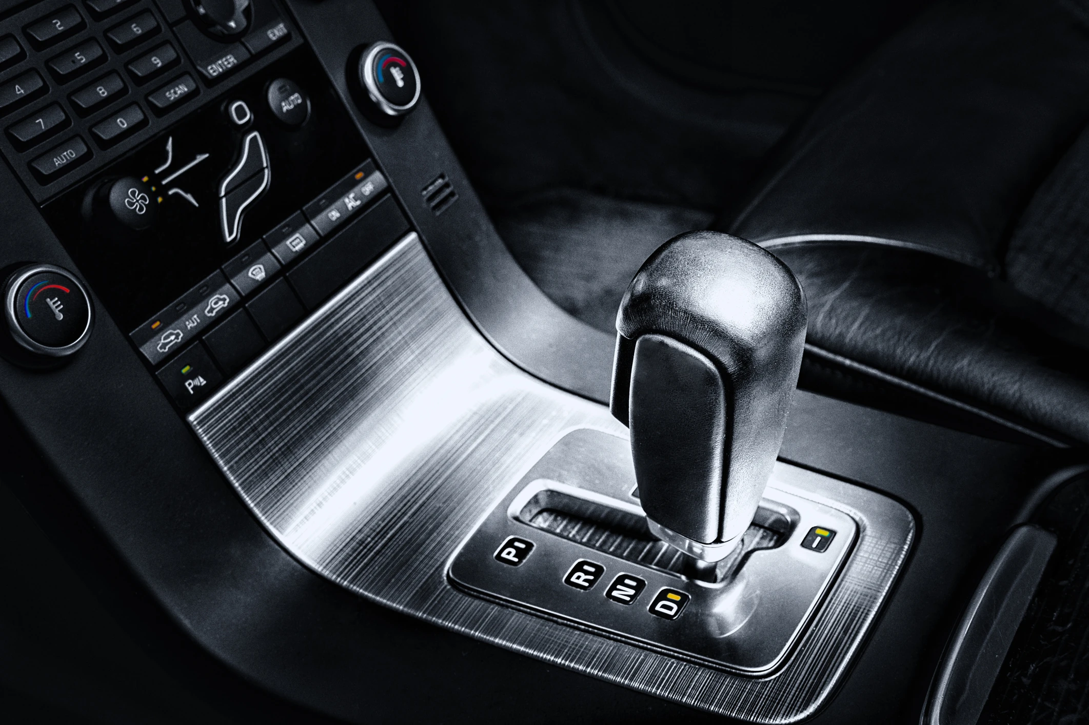 Auto z automatyczną skrzynią biegów – ranking 2025 najmniej awaryjnych modeli